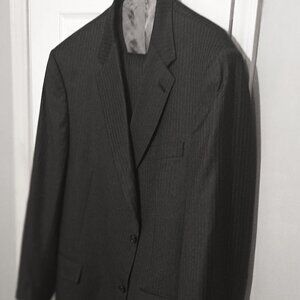 Hart Schaffner Marx Gold Trumpeter Men  Gray 2 Piece Suit   48L